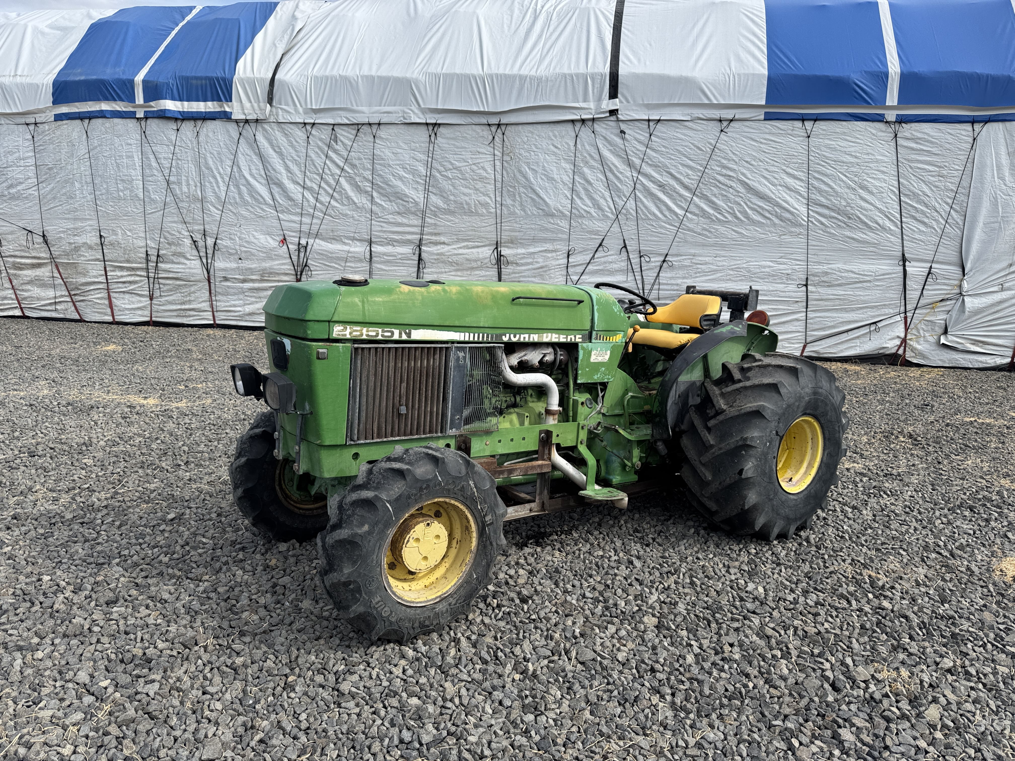 1989 John Deere 2855N Equipment Image0