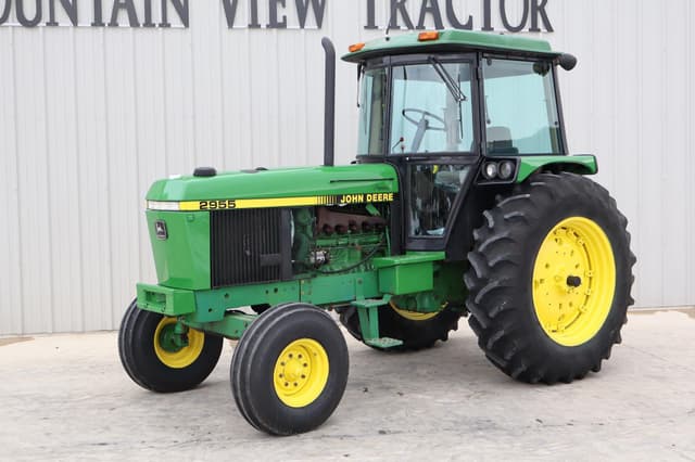 Image of John Deere 2955 equipment image 2