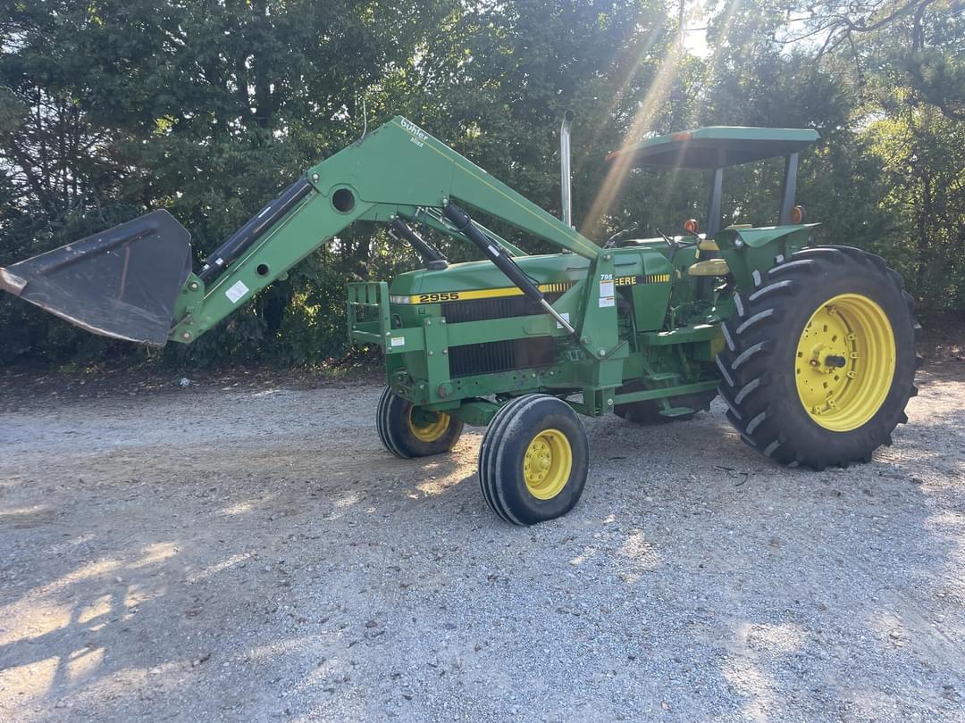Image of John Deere 2955 Primary image