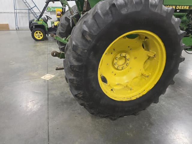 Image of John Deere 2955 equipment image 3