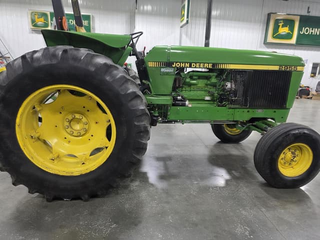 Image of John Deere 2955 equipment image 1