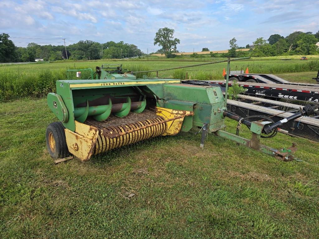 Image of John Deere 337 Primary image