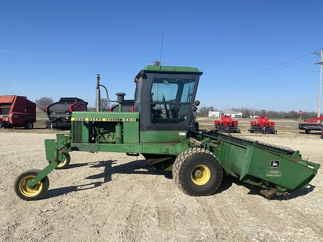Image of John Deere 3430 equipment image 1