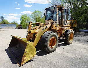 1989 John Deere 344E Equipment Image0