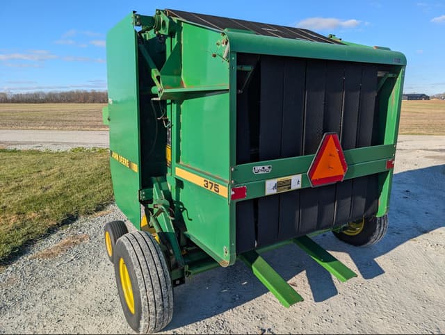 Image of John Deere 375 equipment image 2