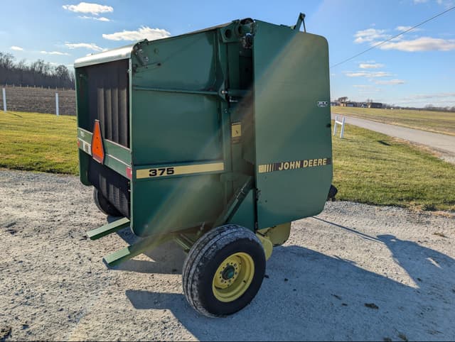 Image of John Deere 375 equipment image 4