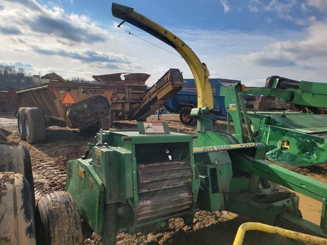 Image of John Deere 3970 equipment image 1