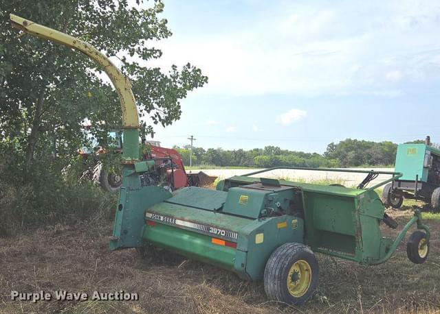 Image of John Deere 3970 equipment image 4