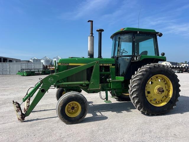 Image of John Deere 4055 equipment image 1