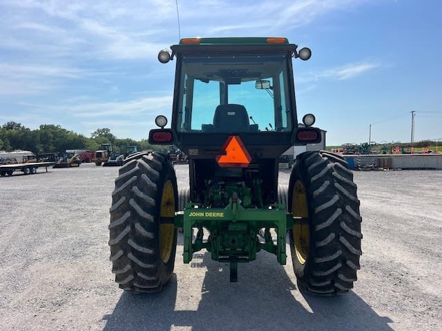 Image of John Deere 4055 equipment image 4