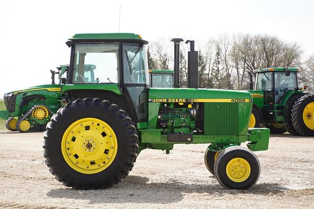 Image of John Deere 4055 equipment image 3