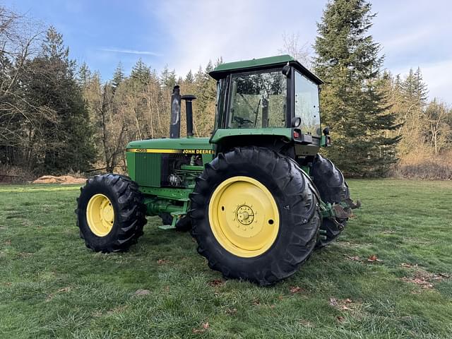 Image of John Deere 4055 equipment image 2