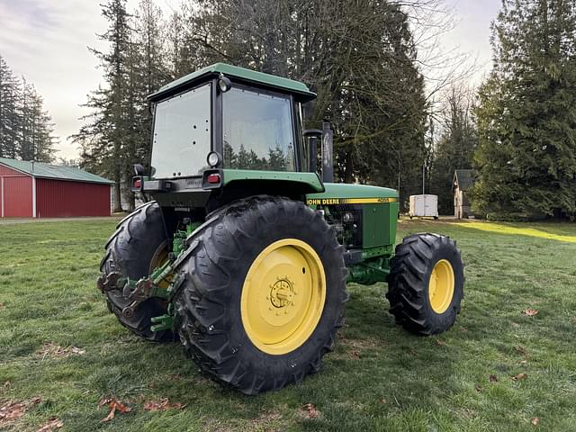 Image of John Deere 4055 equipment image 4