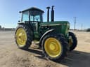 1989 John Deere 4255 Image