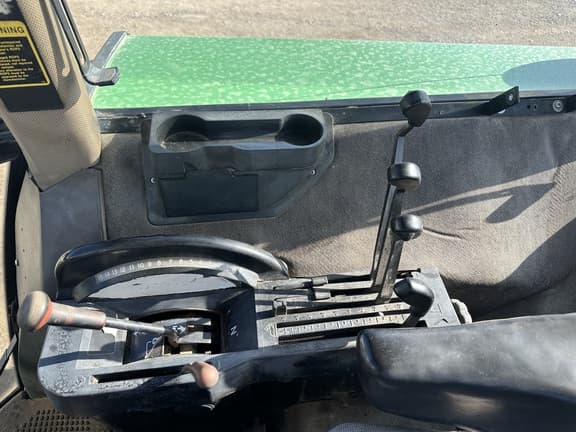 Image of John Deere 4255 equipment image 3