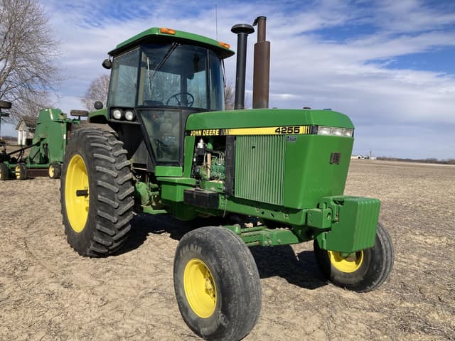 Image of John Deere 4255 equipment image 1