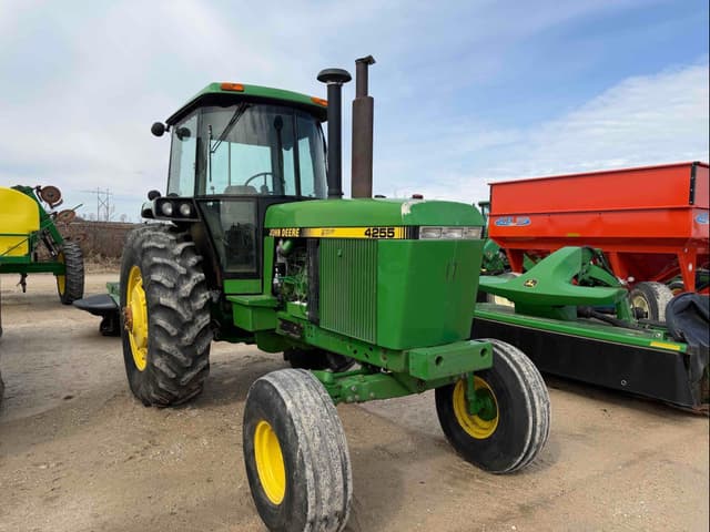 Image of John Deere 4255 equipment image 2