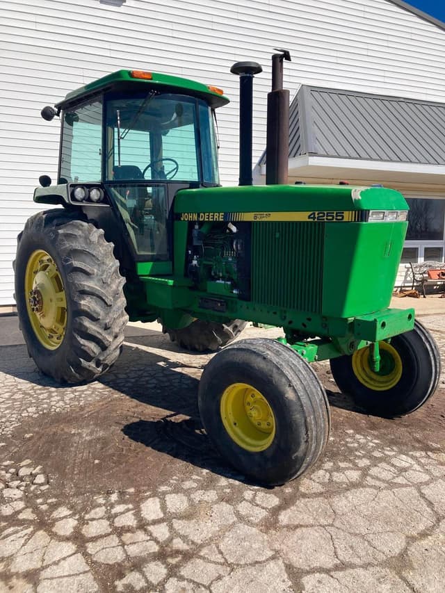 Image of John Deere 4255 equipment image 1