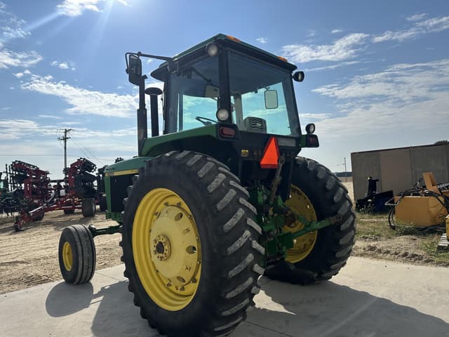 Image of John Deere 4255 equipment image 4