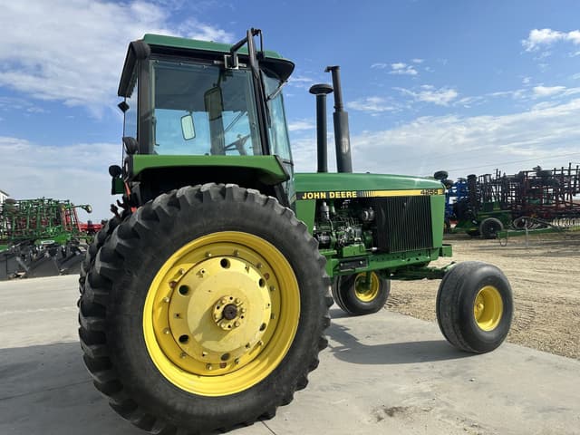 Image of John Deere 4255 equipment image 1