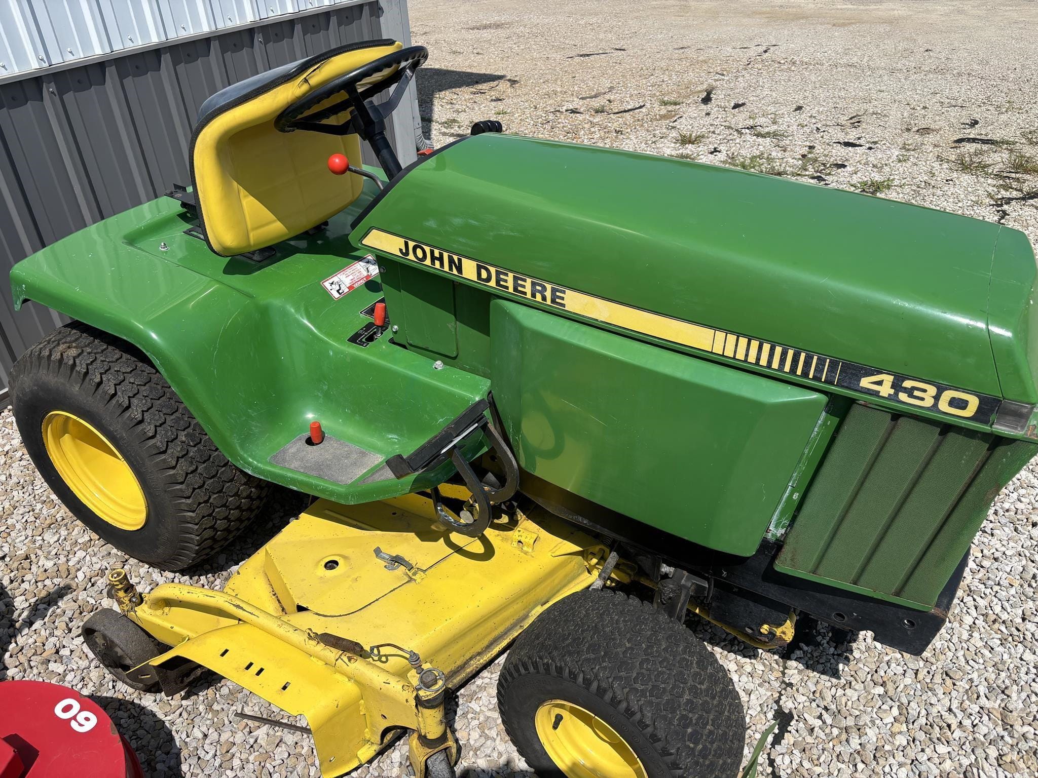 1989 John Deere 430 Equipment Image0