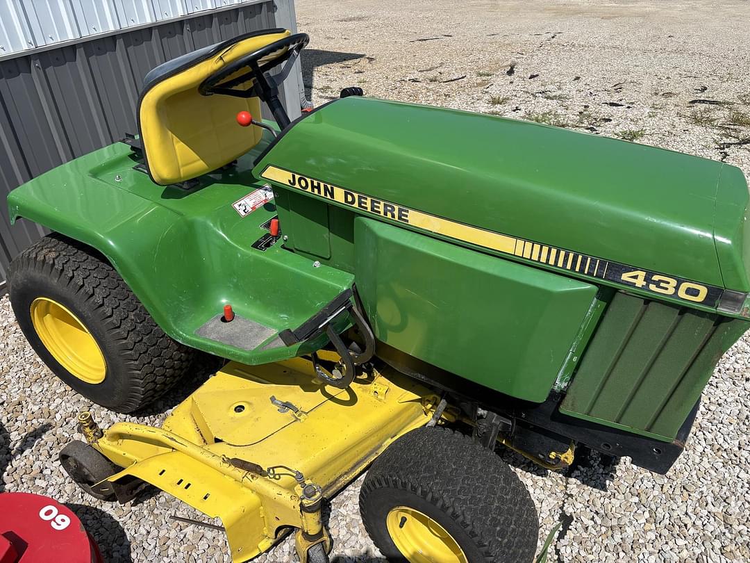Image of John Deere 430 Image 0