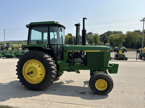 Image of John Deere 4455 equipment image 2