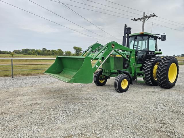 Image of John Deere 4455 equipment image 1