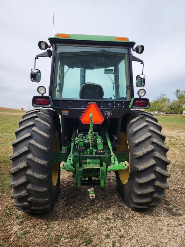 Image of John Deere 4455 equipment image 4