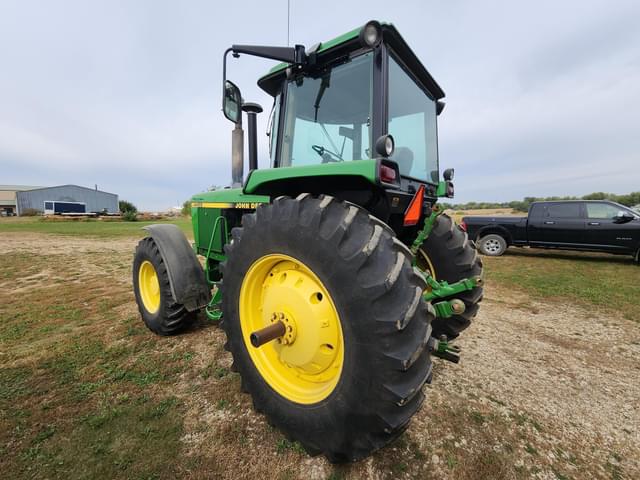 Image of John Deere 4455 equipment image 3