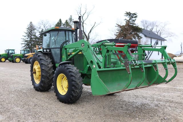 Image of John Deere 4455 equipment image 4