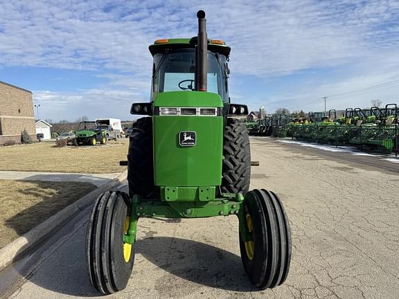 Image of John Deere 4455 equipment image 2