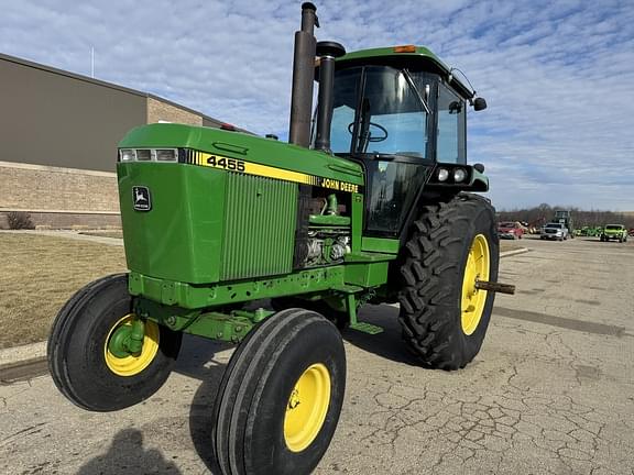 Image of John Deere 4455 equipment image 1