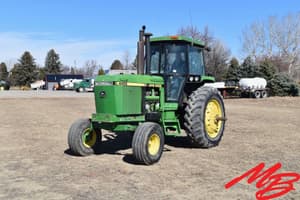 1989 John Deere 4455 Image