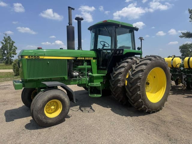 Image of John Deere 4555 equipment image 1