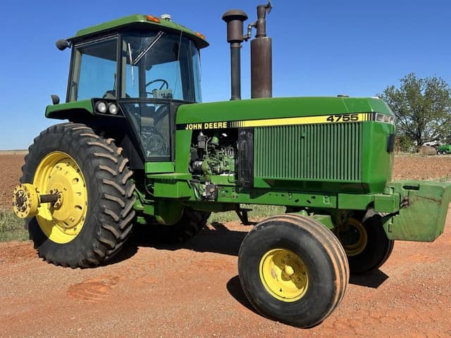 Image of John Deere 4755 equipment image 1