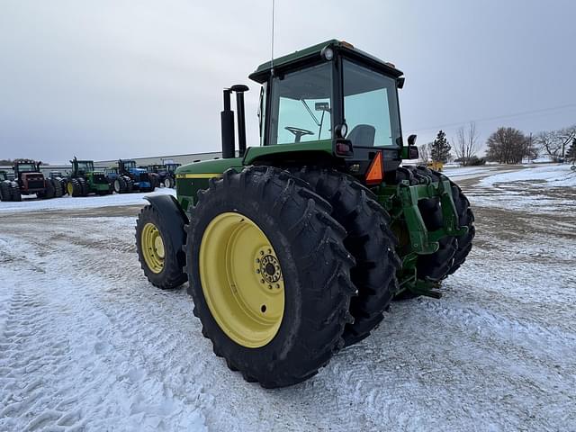 Image of John Deere 4755 equipment image 3