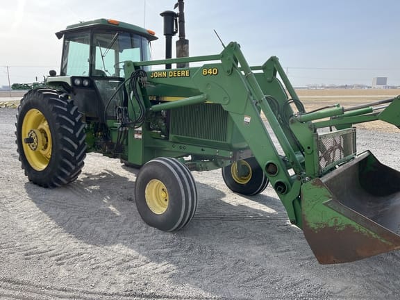 1989 John Deere 4755 Equipment Image0