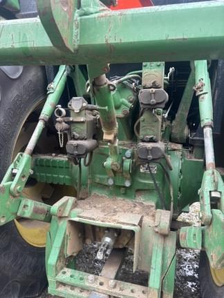 Image of John Deere 4755 equipment image 4