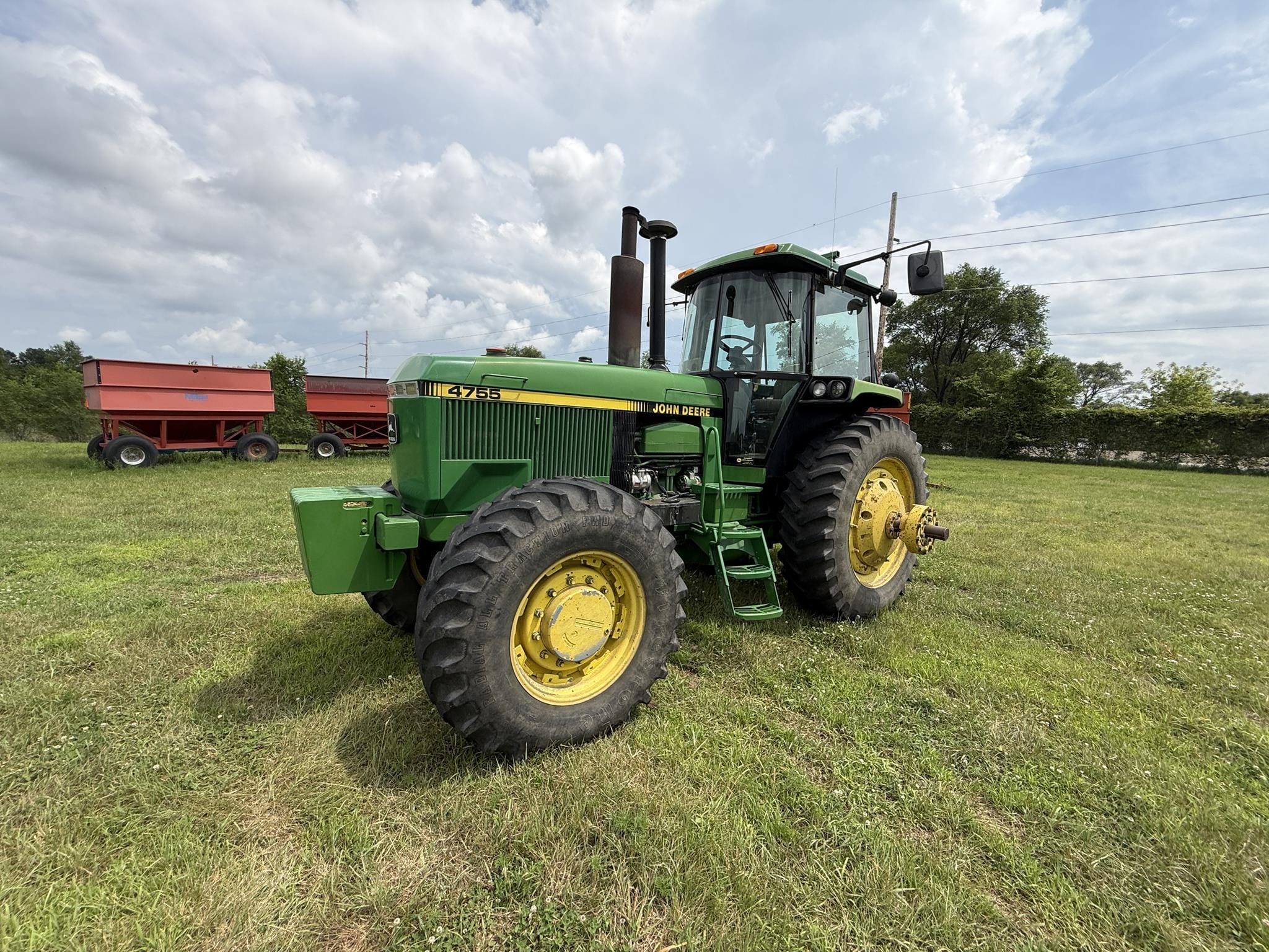 1989 John Deere 4755 Equipment Image0