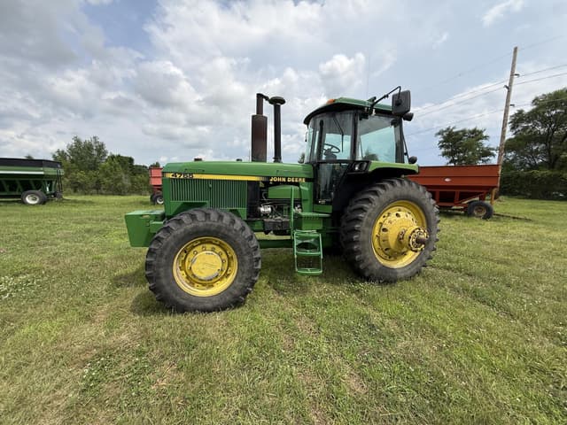 Image of John Deere 4755 equipment image 1