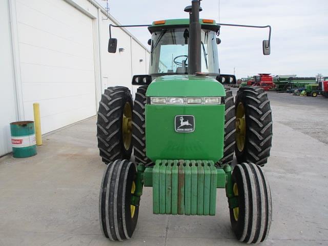 Image of John Deere 4755 equipment image 2