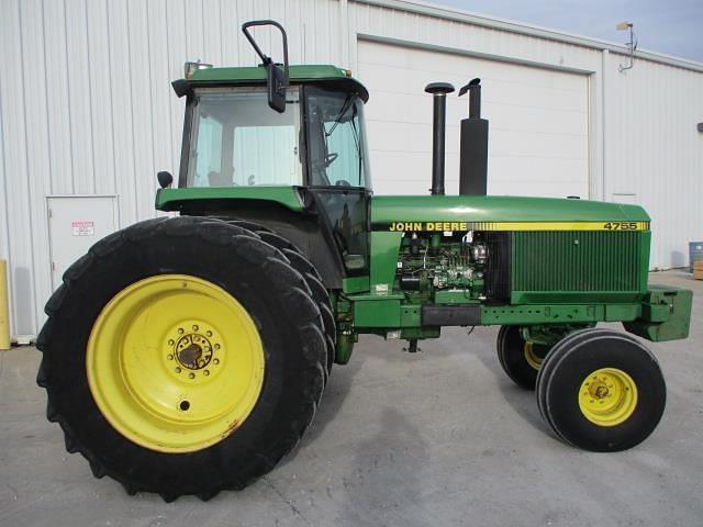 Image of John Deere 4755 equipment image 4