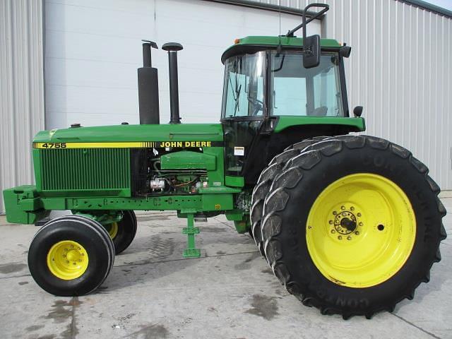 Image of John Deere 4755 equipment image 2