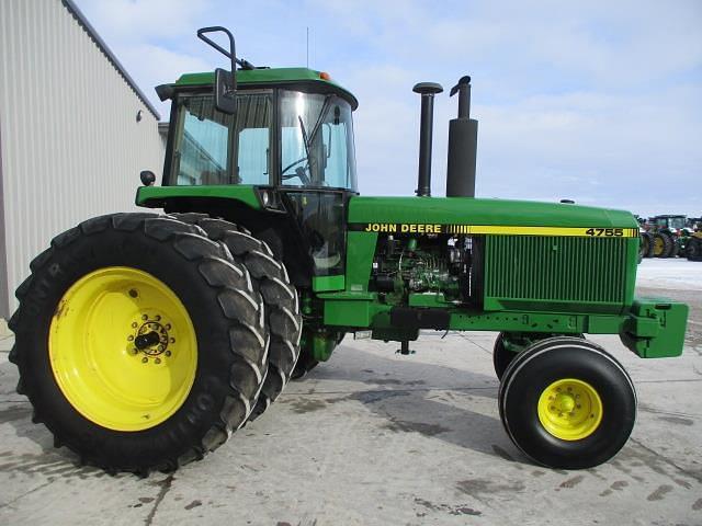 Image of John Deere 4755 equipment image 3