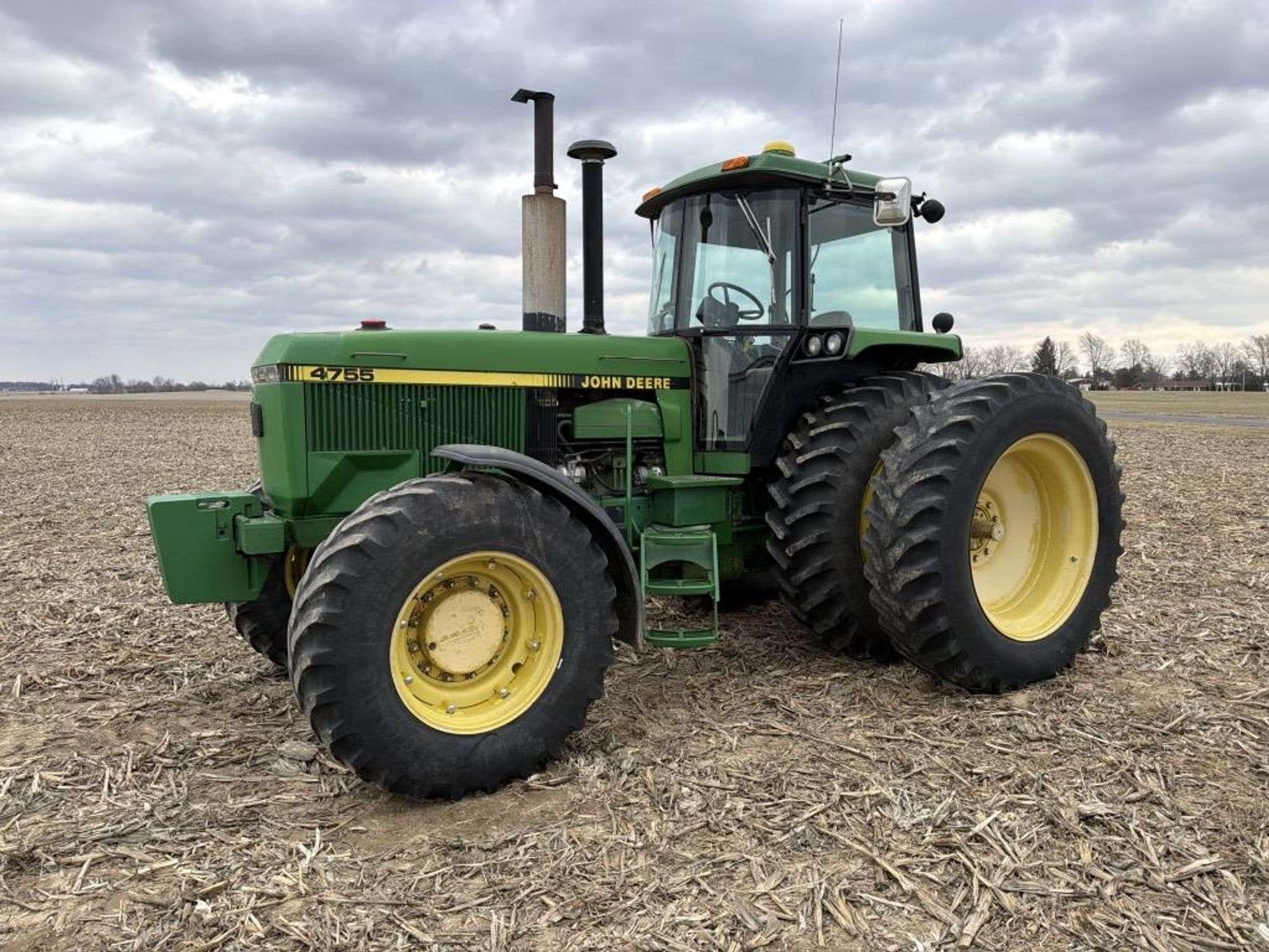 1989 John Deere 4755 Equipment Image0