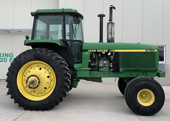 Image of John Deere 4755 equipment image 1