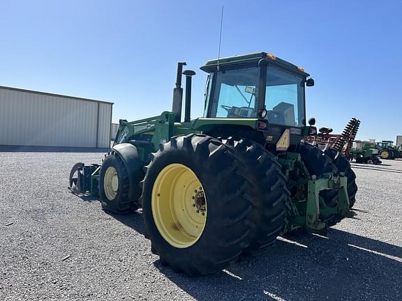 Image of John Deere 4755 equipment image 2