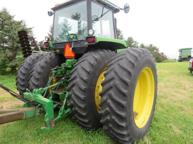 Image of John Deere 4755 equipment image 3