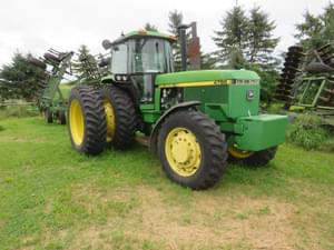 1989 John Deere 4755 Image
